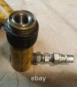 5 Ton Enerpac RC51 Hydraulic Cylinder withInternally Threaded Ram withQuick Discon't