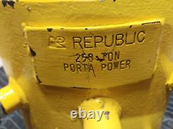 Republic Hydraulics Double Acting 250 Ton 3 Hydraulic Cylinder Porta Power Ram